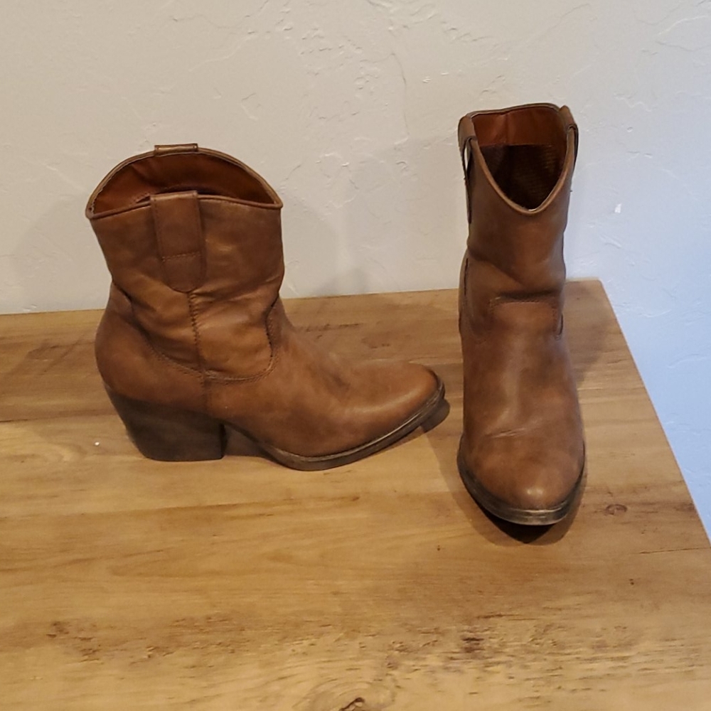 Brown ankle boots